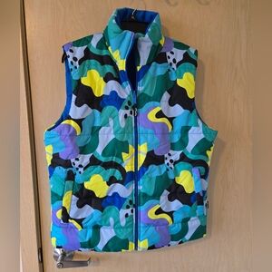 NWOT Crayola Printed Reversible Puffer Vest (M)